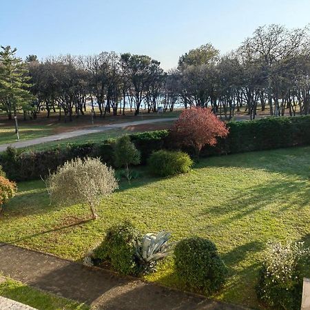 Sea View Apartment & Studio Apartment Bruno Umag Bagian luar foto