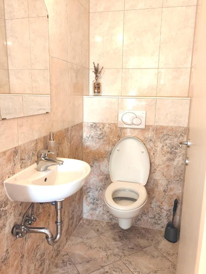 Sea View Apartment & Studio Apartment Bruno Umag Bagian luar foto
