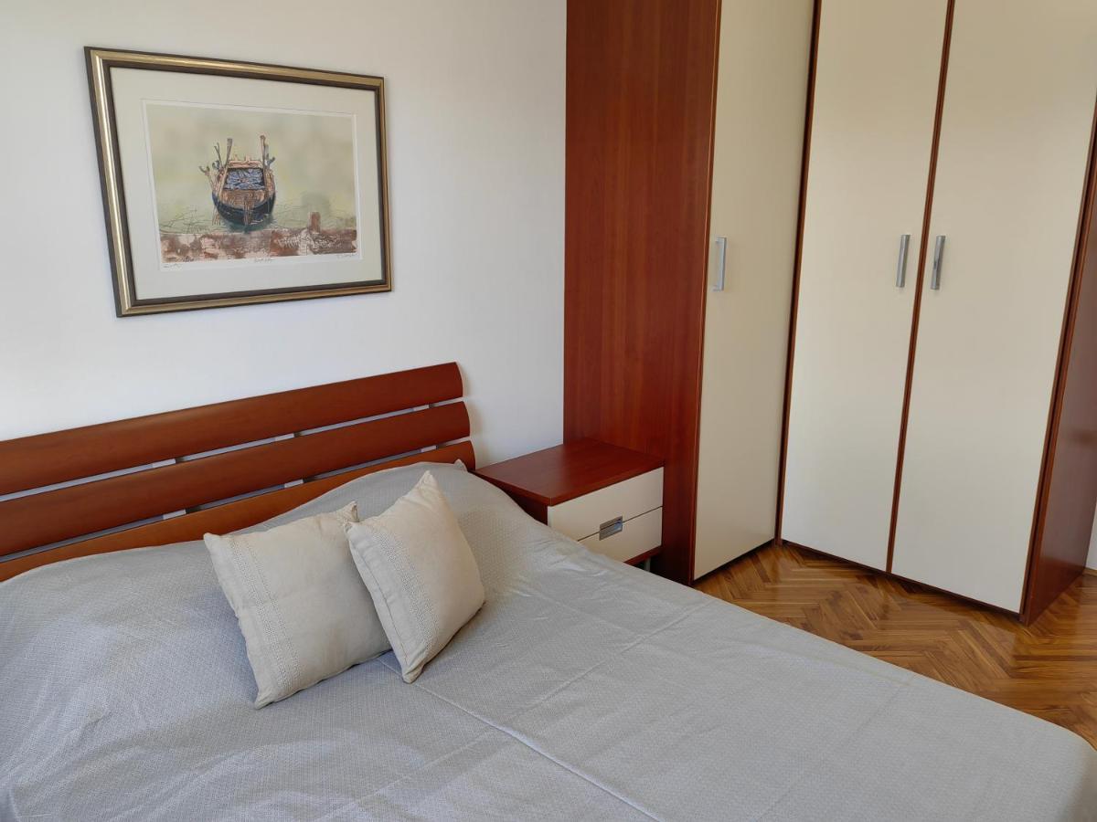 Sea View Apartment & Studio Apartment Bruno Umag Bagian luar foto