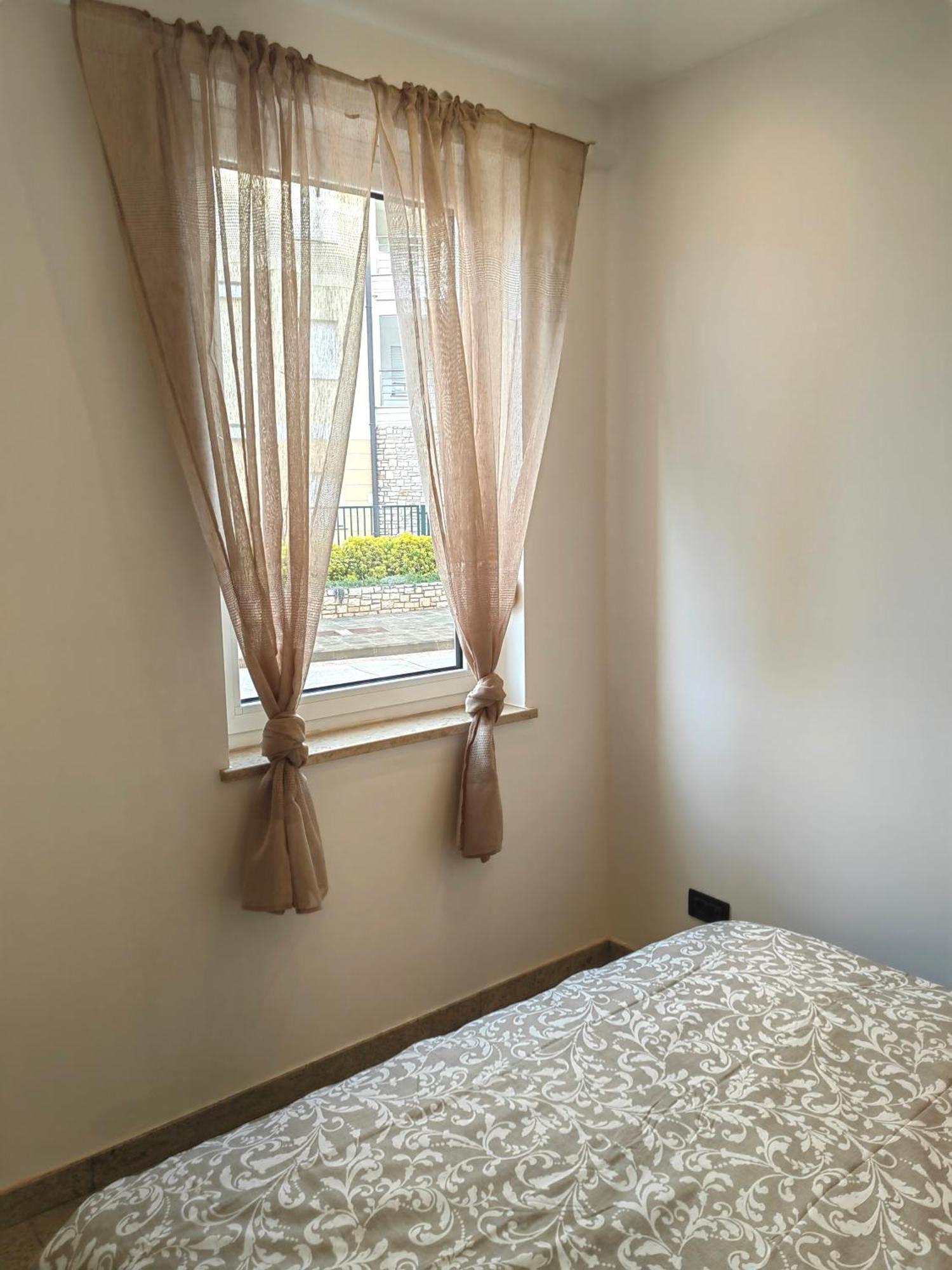 Sea View Apartment & Studio Apartment Bruno Umag Bagian luar foto