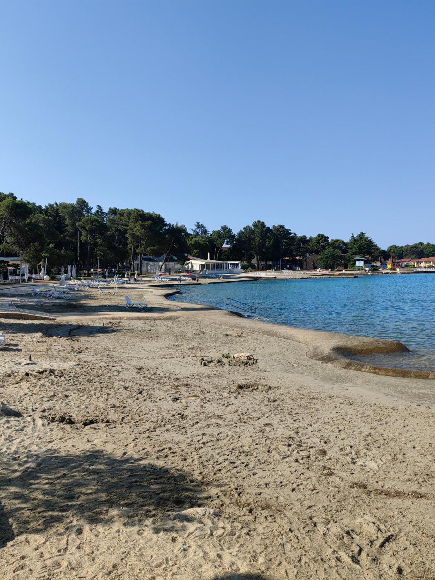 Sea View Apartment & Studio Apartment Bruno Umag Bagian luar foto